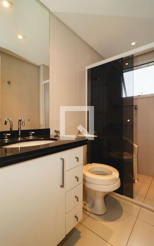 Apartamento à venda com 163m², 3 quartos e 3 vagas Apartamento à venda com 163m², 3 quartos e 3 vagasBanheiro da Suíte 2
