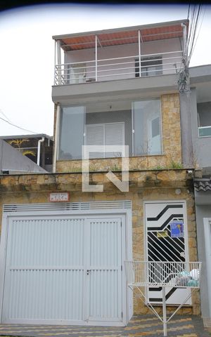 Apartamento para alugar com 68m², 2 quartos e sem vagaFachada