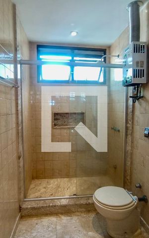 Apartamento à venda com 230m², 5 quartos e 3 vagas Apartamento à venda com 230m², 5 quartos e 3 vagasSuíte master banheiro