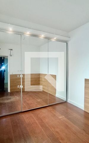 Apartamento à venda com 230m², 5 quartos e 3 vagas Apartamento à venda com 230m², 5 quartos e 3 vagasQuarto 1
