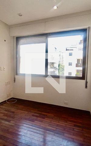 Apartamento à venda com 230m², 5 quartos e 3 vagas Apartamento à venda com 230m², 5 quartos e 3 vagasSuíte master