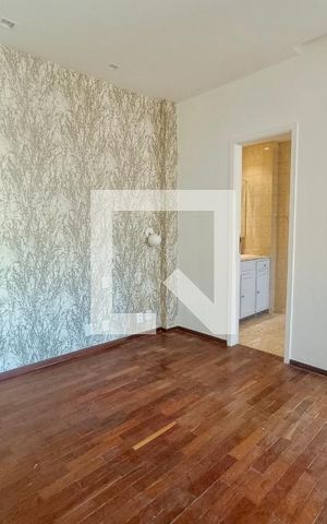 Apartamento à venda com 230m², 5 quartos e 3 vagas Apartamento à venda com 230m², 5 quartos e 3 vagasSuíte master