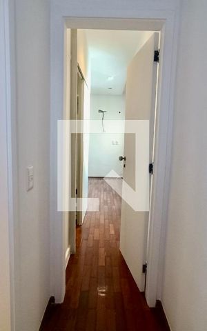Apartamento à venda com 230m², 5 quartos e 3 vagas Apartamento à venda com 230m², 5 quartos e 3 vagasCorredor