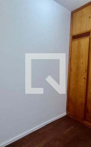 Apartamento à venda com 230m², 5 quartos e 3 vagas Apartamento à venda com 230m², 5 quartos e 3 vagasQuarto serviço