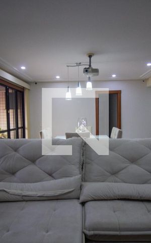 Apartamento para alugar com 350m², 4 quartos e 2 vagas Apartamento para alugar com 350m², 4 quartos e 2 vagasSala