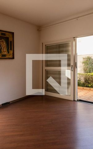 Casa para alugar com 470m², 3 quartos e 4 vagas Casa para alugar com 470m², 3 quartos e 4 vagasQuarto 2