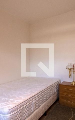 Casa para alugar com 470m², 3 quartos e 4 vagas Casa para alugar com 470m², 3 quartos e 4 vagasQuarto de Serviço