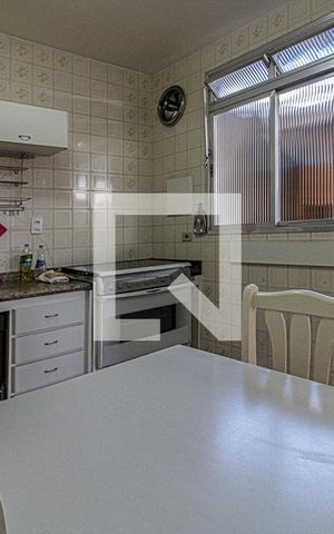 Casa para alugar com 470m², 3 quartos e 4 vagas Casa para alugar com 470m², 3 quartos e 4 vagasSalão de Festas - Cozinha