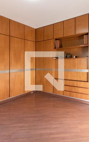 Casa para alugar com 470m², 3 quartos e 4 vagas Casa para alugar com 470m², 3 quartos e 4 vagasQuarto 2