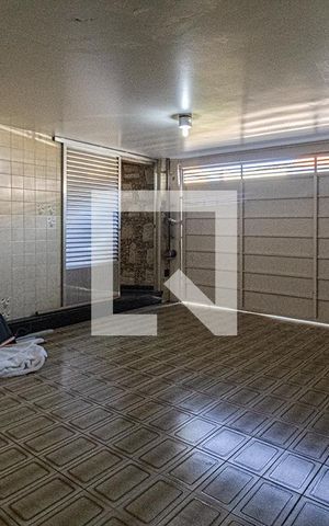 Casa para alugar com 470m², 3 quartos e 4 vagas Casa para alugar com 470m², 3 quartos e 4 vagasgaragem_4