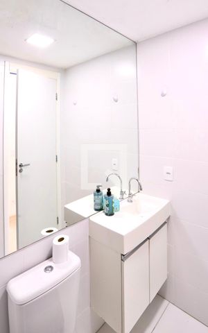 Apartamento à venda com 38m², 2 quartos e sem vaga Apartamento à venda com 38m², 2 quartos e sem vagaBanheiro