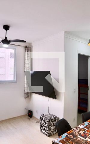 Apartamento à venda com 38m², 2 quartos e sem vaga Apartamento à venda com 38m², 2 quartos e sem vagaSala