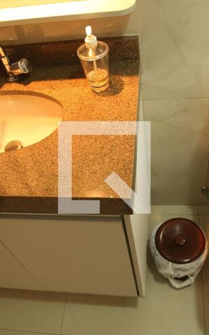 Apartamento para alugar com 58m², 2 quartos e 2 vagasBanheiro