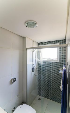 Apartamento à venda com 135m², 2 quartos e 2 vagas Apartamento à venda com 135m², 2 quartos e 2 vagasBanheiro do Quarto 1
