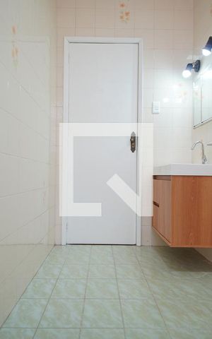 Apartamento à venda com 62m², 2 quartos e sem vagaBanheiro Corredor