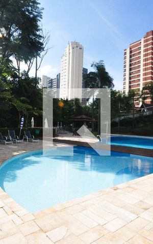 Apartamento à venda com 200m², 3 quartos e 3 vagasPiscina