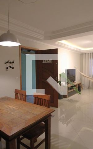 Casa à venda com 125m², 3 quartos e 2 vagasSala