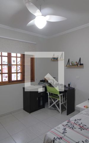 Casa à venda com 125m², 3 quartos e 2 vagasQuarto 2