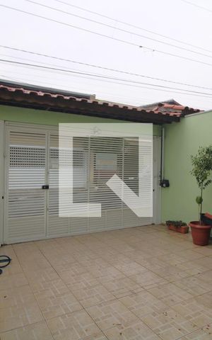 Casa à venda com 125m², 3 quartos e 2 vagasGaragem