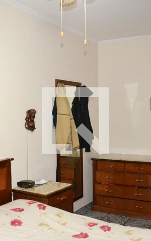 Casa à venda com 200m², 3 quartos e 2 vagas Casa à venda com 200m², 3 quartos e 2 vagasQuarto 3