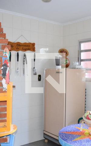 Casa à venda com 200m², 3 quartos e 2 vagas Casa à venda com 200m², 3 quartos e 2 vagasÁrea Gourmet