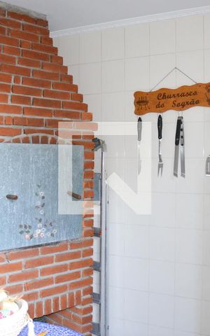 Casa à venda com 200m², 3 quartos e 2 vagas Casa à venda com 200m², 3 quartos e 2 vagasÁrea Gourmet