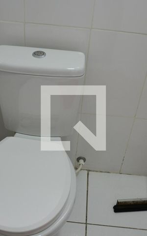 Casa à venda com 200m², 2 quartos e 2 vagas Casa à venda com 200m², 2 quartos e 2 vagasEdicula