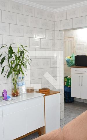 Casa à venda com 200m², 2 quartos e 2 vagas Casa à venda com 200m², 2 quartos e 2 vagasCozinha