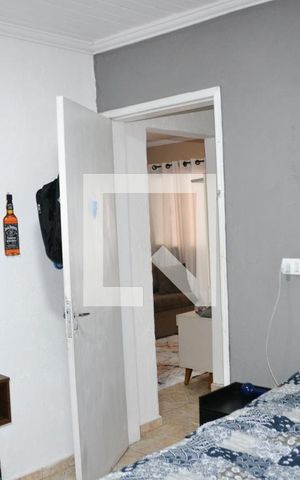 Casa à venda com 200m², 2 quartos e 2 vagas Casa à venda com 200m², 2 quartos e 2 vagasQuarto 1