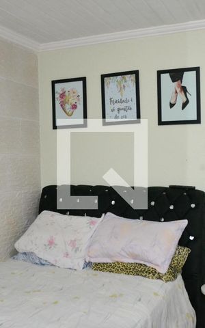 Casa à venda com 200m², 2 quartos e 2 vagas Casa à venda com 200m², 2 quartos e 2 vagasQuarto 2