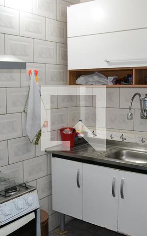 Casa à venda com 200m², 2 quartos e 2 vagas Casa à venda com 200m², 2 quartos e 2 vagasCozinha