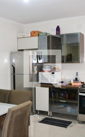 Casa à venda com 200m², 2 quartos e 2 vagas Casa à venda com 200m², 2 quartos e 2 vagasEdicula