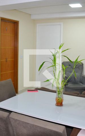 Casa à venda com 200m², 2 quartos e 2 vagas Casa à venda com 200m², 2 quartos e 2 vagasEdicula