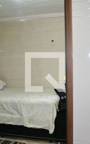 Casa à venda com 200m², 2 quartos e 2 vagas Casa à venda com 200m², 2 quartos e 2 vagasQuarto 2