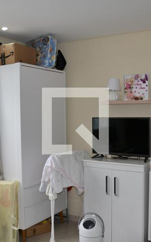 Casa à venda com 200m², 2 quartos e 2 vagas Casa à venda com 200m², 2 quartos e 2 vagasEdicula