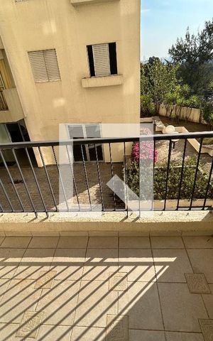 Apartamento à venda com 58m², 2 quartos e 1 vaga Apartamento à venda com 58m², 2 quartos e 1 vagaVaranda da Sala