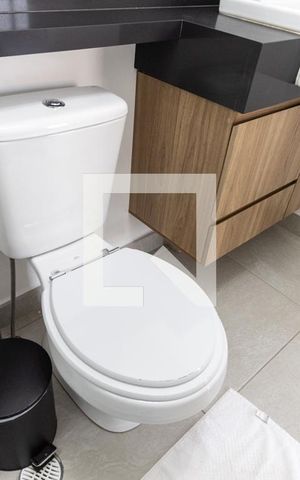 Studio para alugar com 32m², 1 quarto e 1 vaga Studio para alugar com 32m², 1 quarto e 1 vagaBanheiro