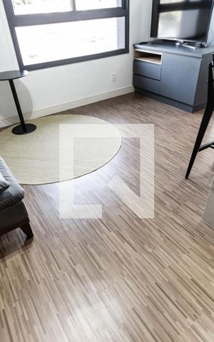 Studio para alugar com 32m², 1 quarto e 1 vaga Studio para alugar com 32m², 1 quarto e 1 vagaStudio