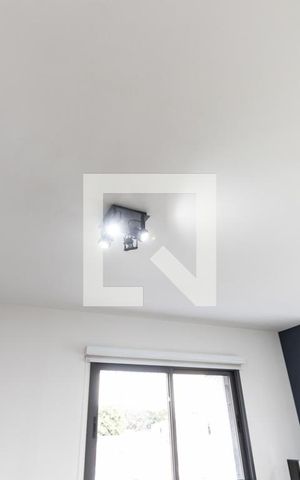 Studio para alugar com 32m², 1 quarto e 1 vaga Studio para alugar com 32m², 1 quarto e 1 vagaStudio