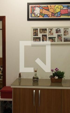 Casa para alugar com 120m², 3 quartos e 2 vagasSala
