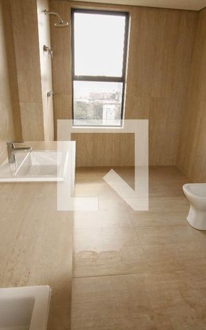 Apartamento à venda com 225m², 4 quartos e 4 vagasbanheiro quarto  3