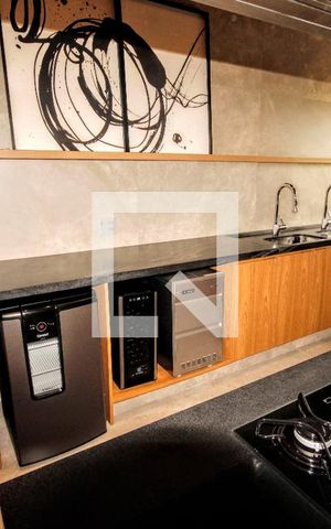 Apartamento à venda com 225m², 4 quartos e 4 vagasÁrea comum - Salão de festas