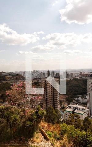 Apartamento à venda com 225m², 4 quartos e 4 vagasvista