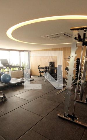 Apartamento à venda com 225m², 4 quartos e 4 vagasAcademia