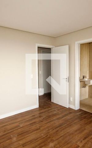 Apartamento à venda com 225m², 4 quartos e 4 vagasquarto 2