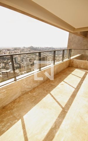 Apartamento à venda com 225m², 4 quartos e 4 vagasvaranda