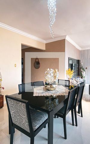 Casa para alugar com 442m², 3 quartos e 3 vagasSala