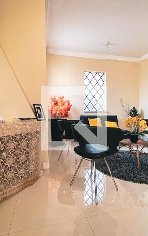 Casa para alugar com 442m², 3 quartos e 3 vagasSala