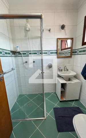 Casa para alugar com 320m², 5 quartos e 3 vagas Casa para alugar com 320m², 5 quartos e 3 vagasBanheiro da suite 1