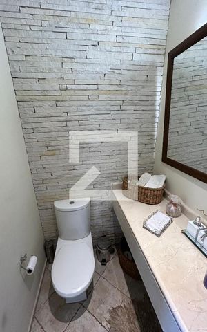 Casa para alugar com 320m², 5 quartos e 3 vagas Casa para alugar com 320m², 5 quartos e 3 vagasLavabo